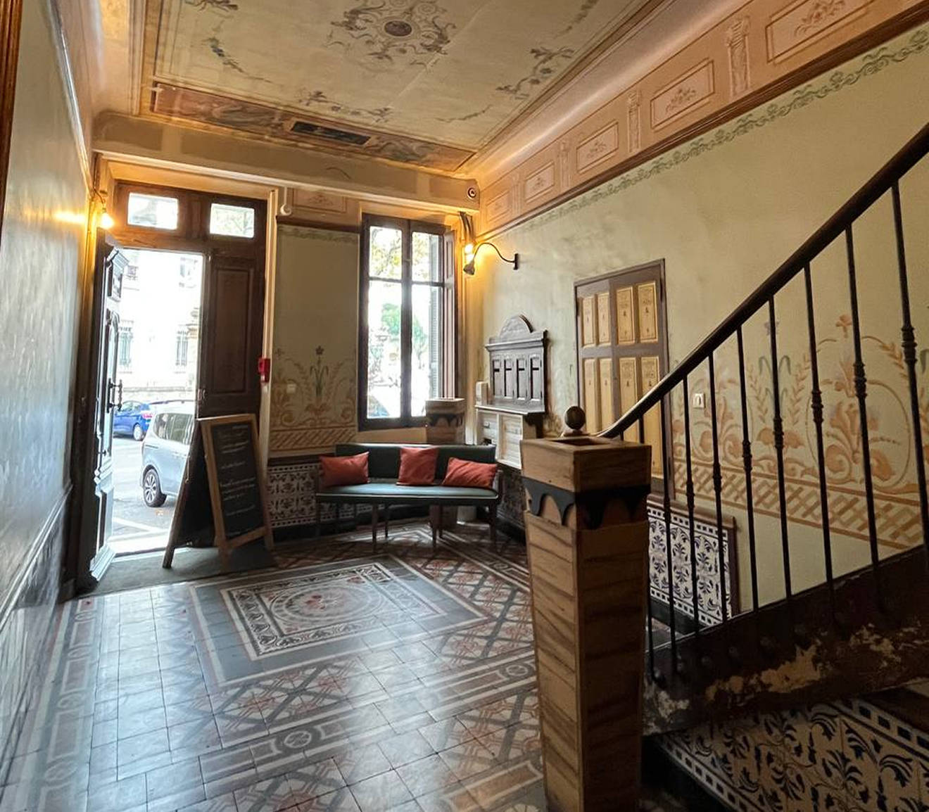 View of Le Domino entrance in Draguignan
